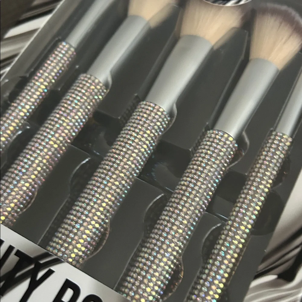 MACBETH COLLECTION Beauty Rocks Rhinestone Bling Brush Set 5 pieces NEW